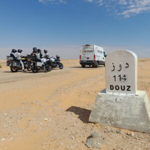 Viajes en moto en Nochevieja 7 Tunisia in moto a Capodanno: Sulle strade sabbiose Douz