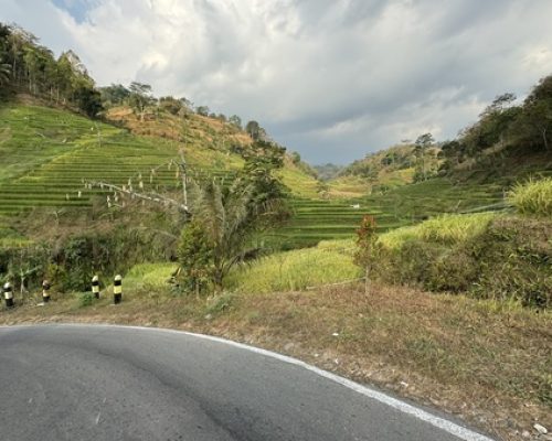 indonesia-in-moto-22-rhzbbxmqkdh83f8qqr3pshxl2wzvwyy1zu6ajfhvhc