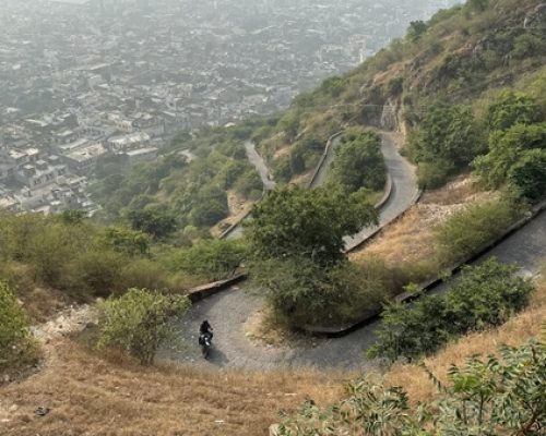 rajasthan-in-moto-9-rhze9ytbikmnrv82l33nk8ohgodh7sw08nh4g4a3kw