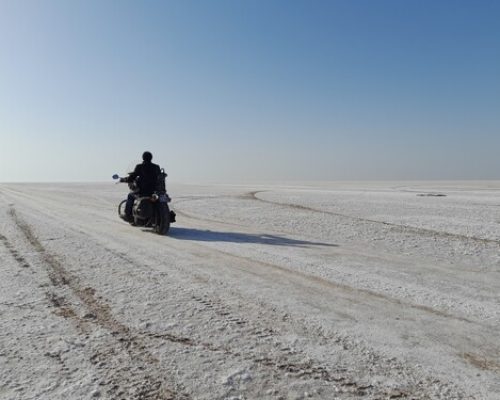 Tunisia in moto a Capodanno: Chott el Jerid lago salato moto