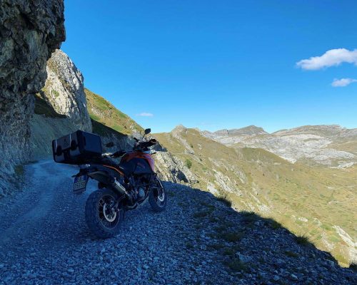 Via del Sale in moto