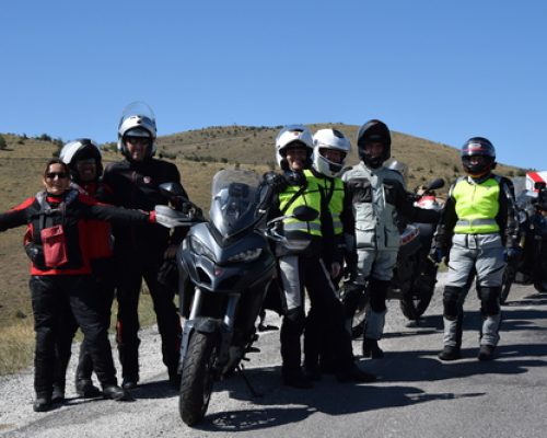 viaggio-orient-express-motociclisti-fermata